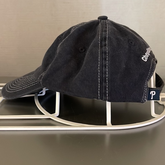 Philadelphia Phillies Adjustable Baseball Cap - Picture 4 of 6